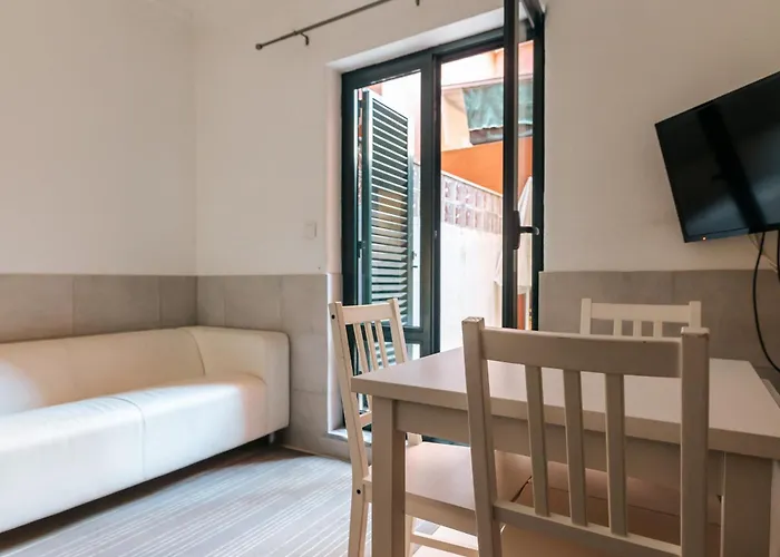 Parque Nacoes Oriente Flat شقة *